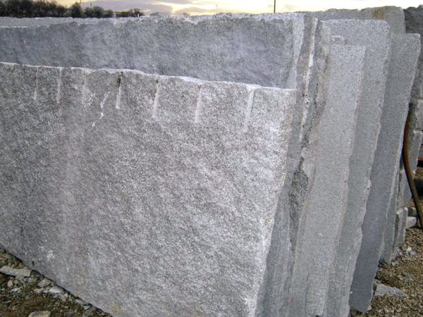Granitplatten roh-gespaltet